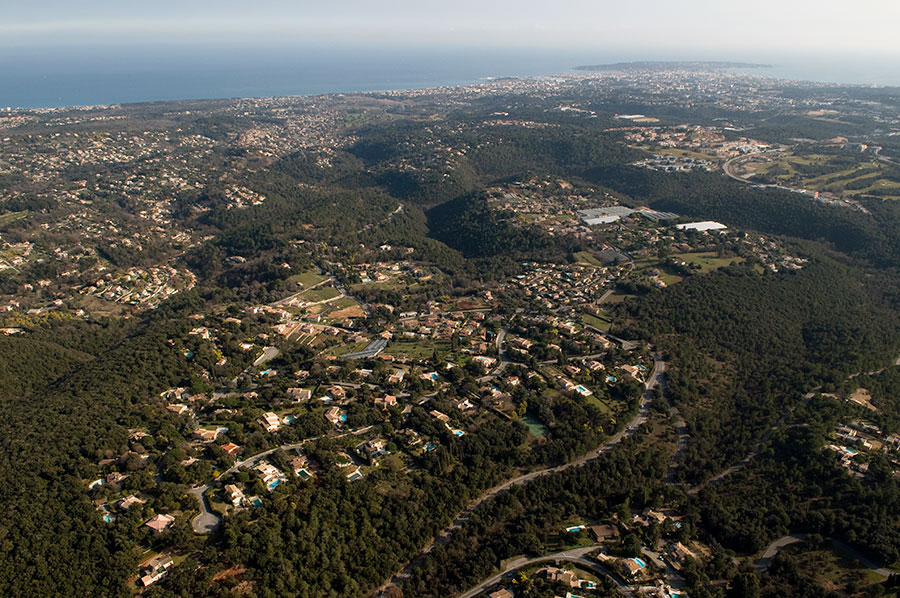 Image média: Consultation des propriétaires présents dans les zones d’activités économiques