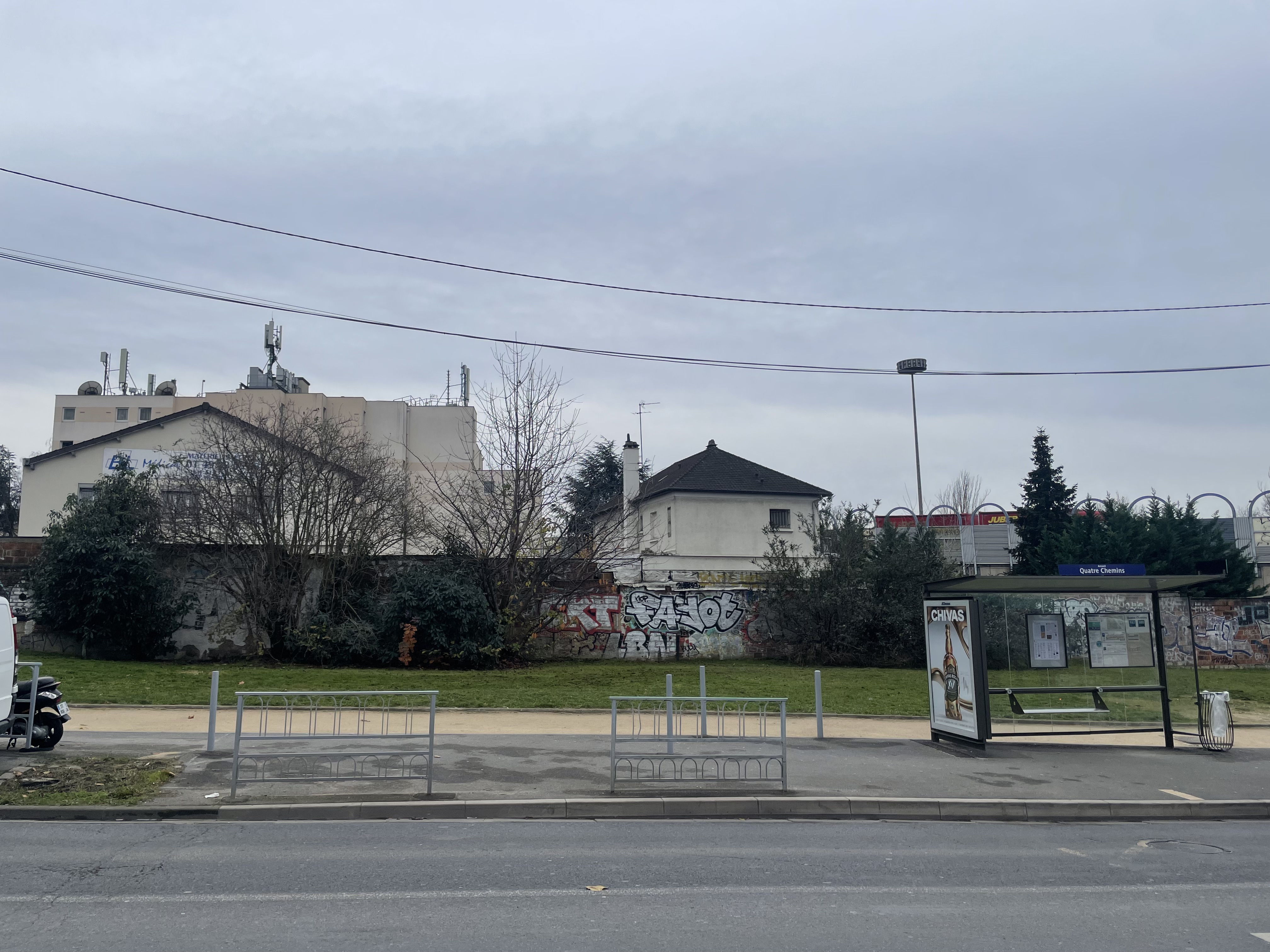 Image média: Station Velib au carrefour 4 chemins
