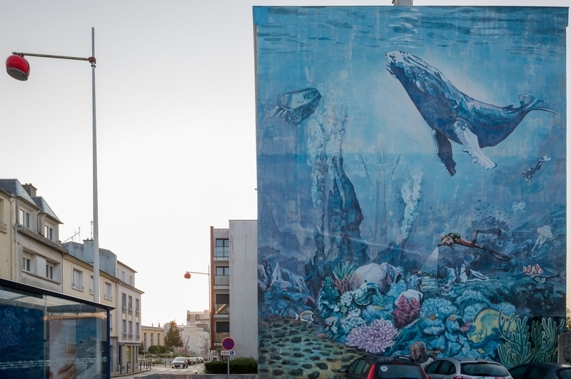 Image média: Fresque murale sur le thème de la biodiversité, de la solidarité et de l'égalité.