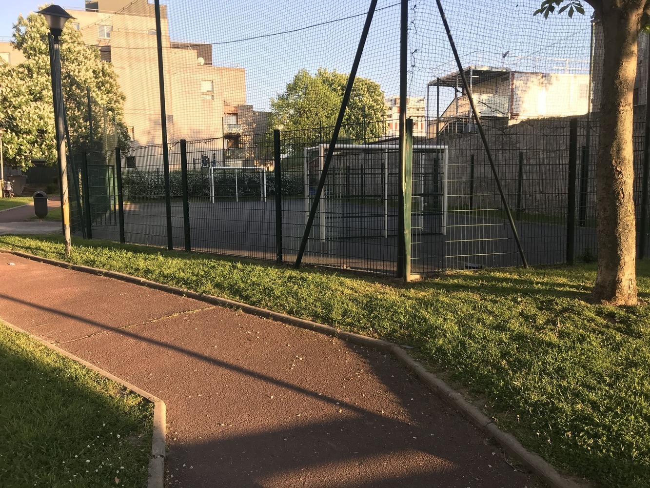Image média: Projet N°41 : Rénovation d’un city-foot dans le quartier Grèves, Petit-Colombes