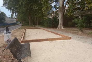 TERRAIN PETANQUE