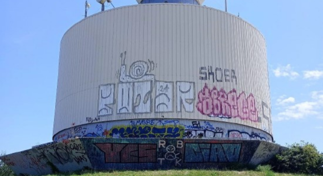 Image média: Votez pour la fresque que vous préférez pour l'observatoire de Pech David