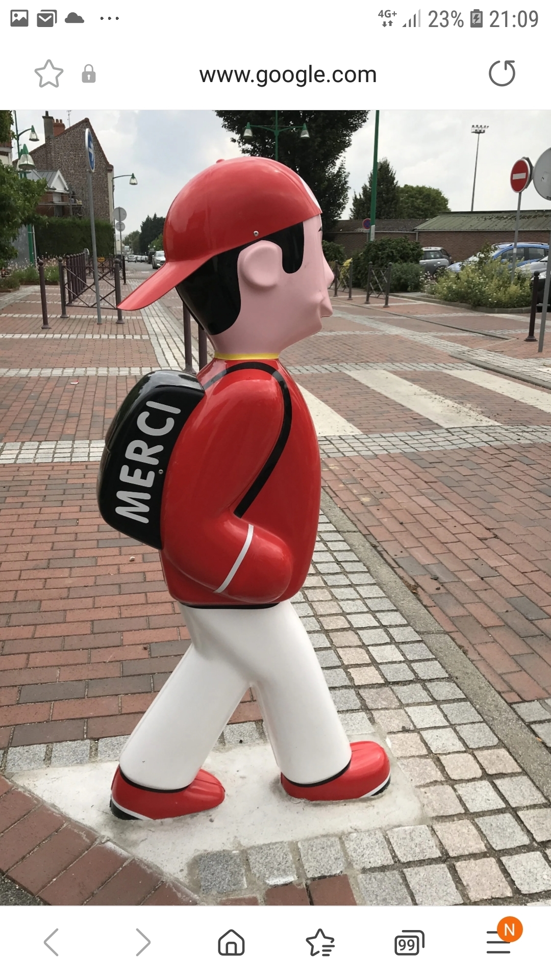 Image média: Bonhomme de prévention à la sécurité routière