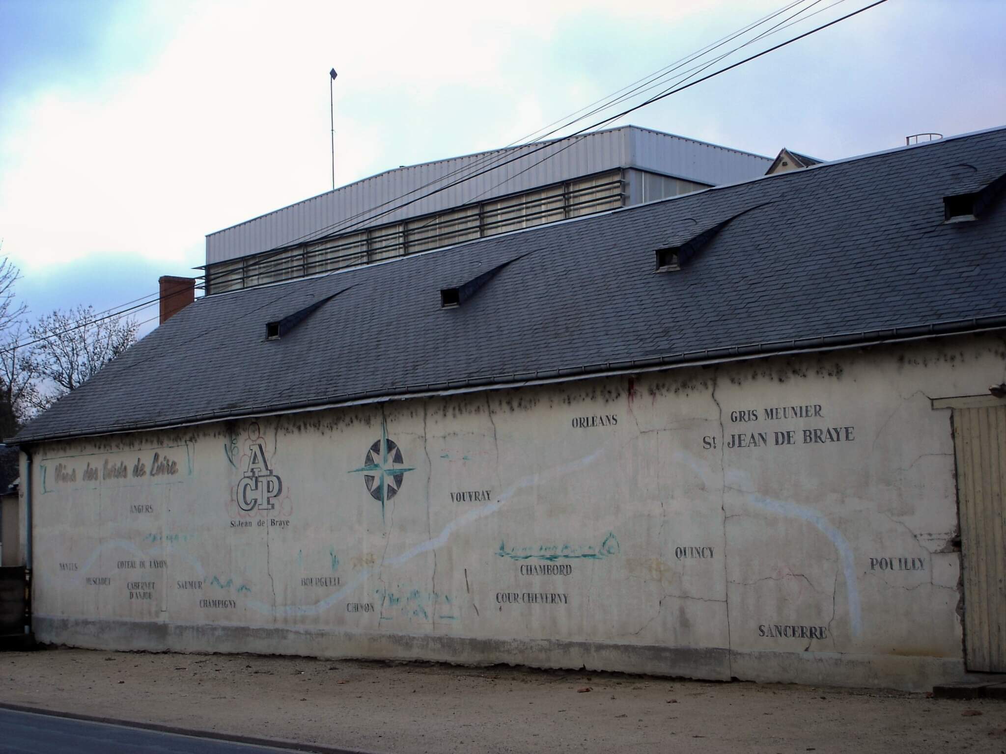 Image média: Réfection de la fresque "DES VINS DES BORDS DE LOIRE"