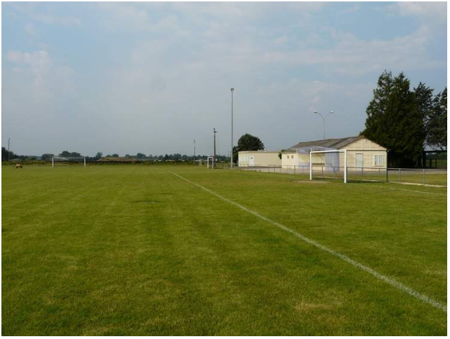 Image média: Remplacer l'éclairage du terrain de foot cinq mars la pile