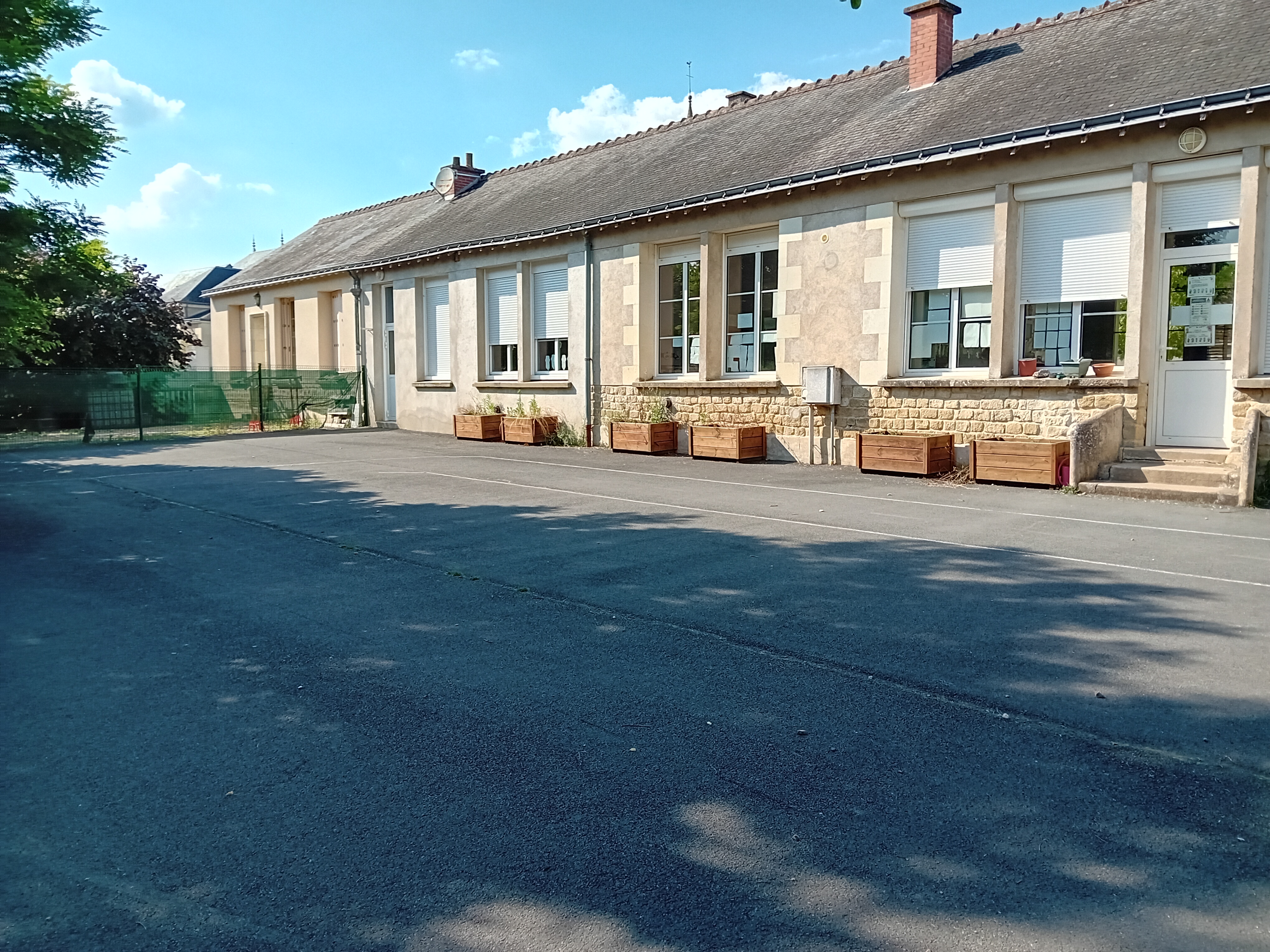 Image média: Rendre la cour plus attractive et faire en sorte qu'elle devienne un lieu d'apprentissage