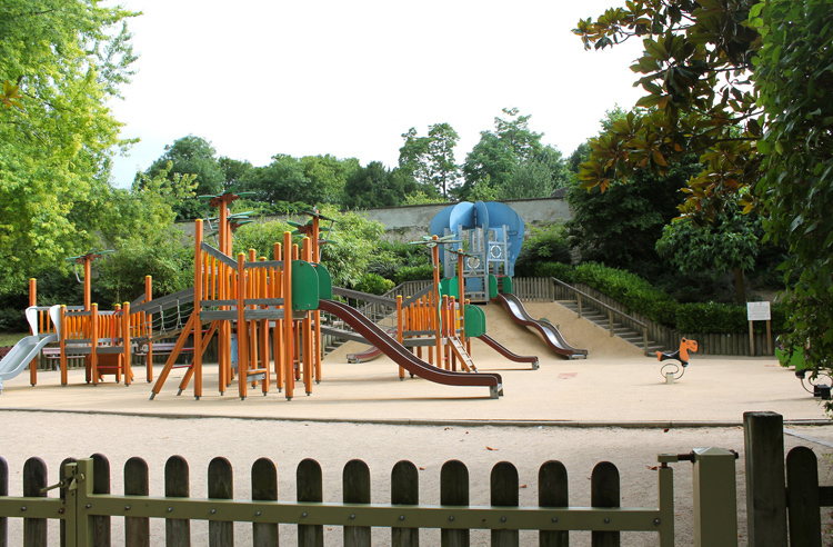 Image média: Aire de jeux pour enfants